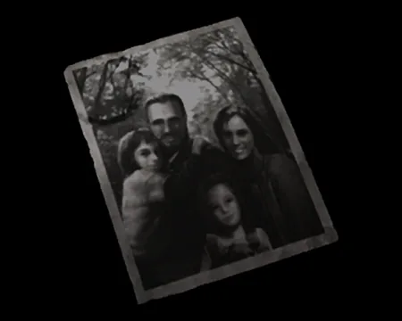 Жена Барри Бёртона — семейный снимок Resident Evil (ремейк, 2002)
